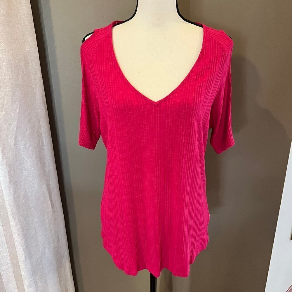 Jennifer Lopez Short Sleeve Raspberry, Shoulder show, Size Large